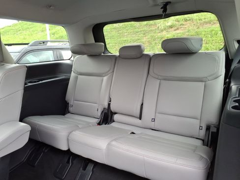 Used 2025 Ford Expedition Active AWD/4WD image 10