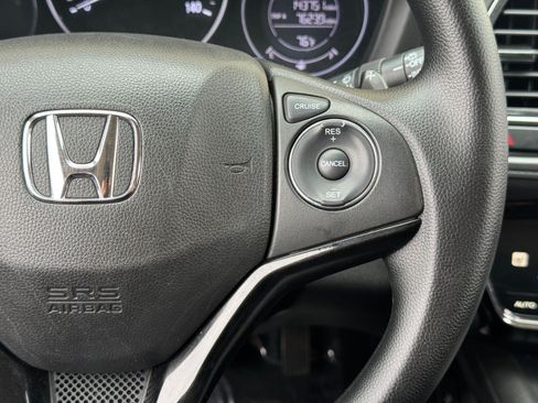 Used 2018 Honda HR-V EX image 21