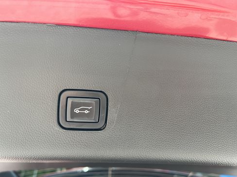 Used 2023 Chevrolet Traverse RS w/ LPO, Floor Liner Package AWD/4WD image 17