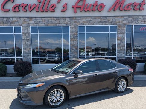 Used 2018 Toyota Camry XLE w/ Audio Package FWD image 1