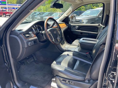 Used 2014 Cadillac Escalade Platinum image 14