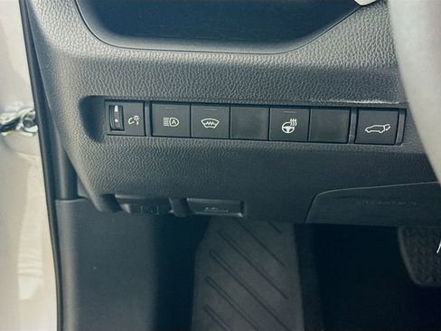Used 2025 Toyota RAV4 XLE w/ Convenience Package AWD/4WD image 10