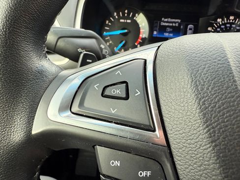 Used 2017 Ford Edge SEL image 37