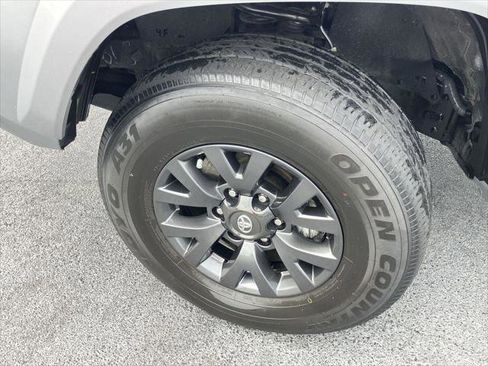 Certified 2023 Toyota Tacoma SR5 w/ Technology Package AWD/4WD image 9