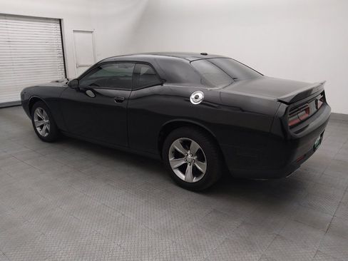 Used 2019 Dodge Challenger SXT RWD image 3