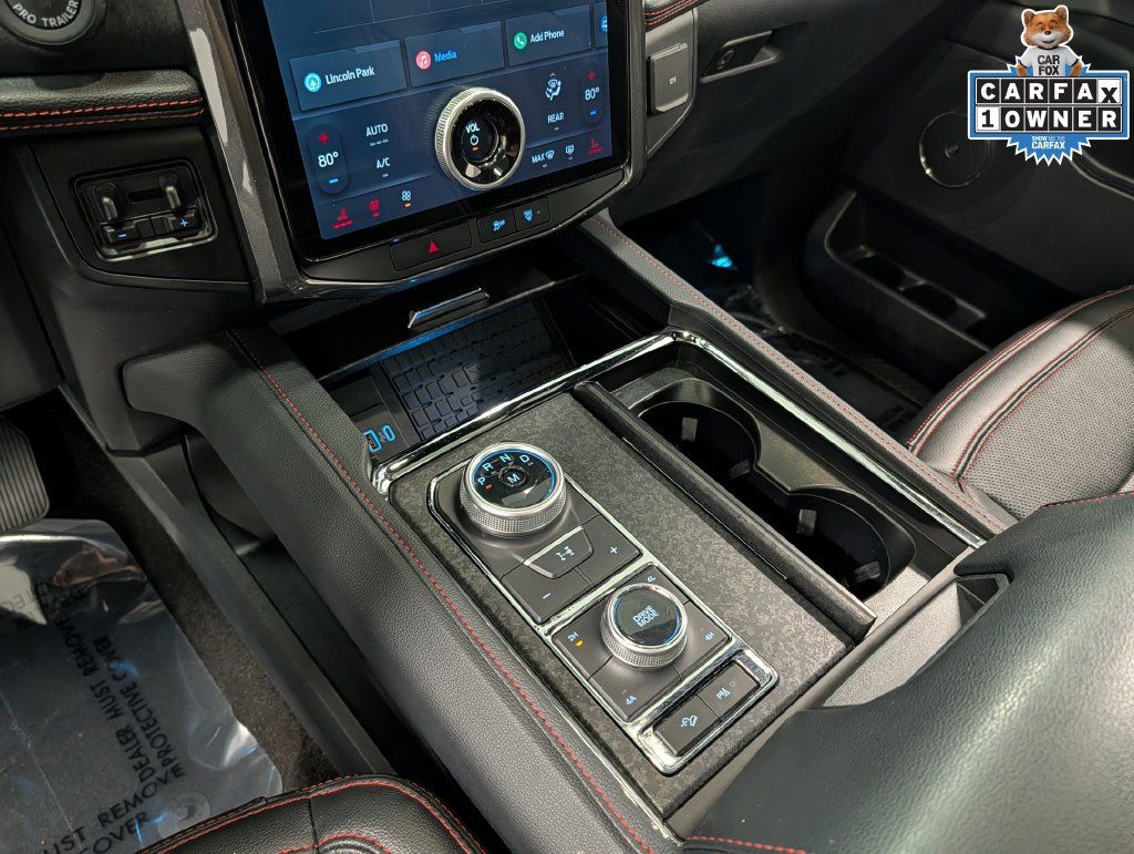 Used 2023 Ford Expedition Limited AWD/4WD image 16