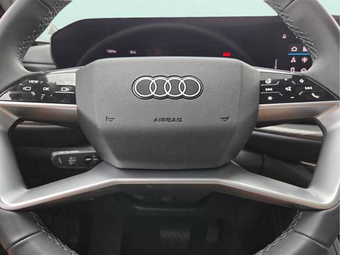 Used 2025 Audi Q5 Premium Plus AWD/4WD image 33