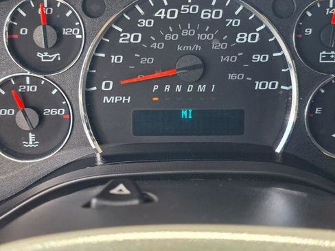 Certified 2024 Chevrolet Express 2500 w/ Driver Convenience Package RWD image 30
