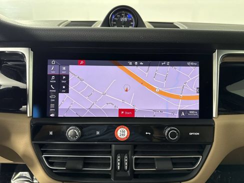 Certified 2022 Porsche Macan S w/ Premium Package Plus AWD/4WD image 26