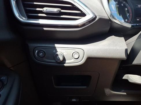 Used 2023 Chevrolet TrailBlazer LT w/ Convenience Package AWD/4WD image 13