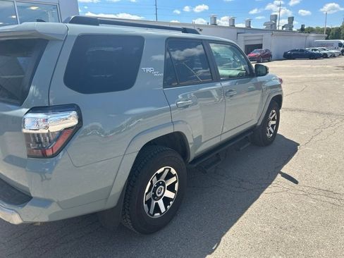Used 2023 Toyota 4Runner TRD Off-Road Premium w/ Moonroof Package AWD/4WD image 8