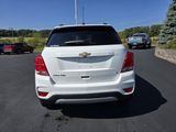 Used 2020 Chevrolet Trax LT w/ LT Convenience Package image 3