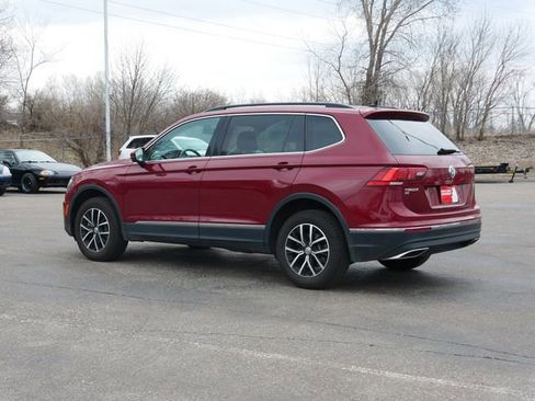 Used 2021 Volkswagen Tiguan SE image 5