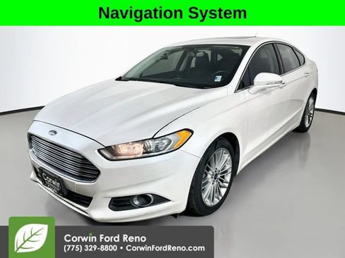 Used 2015 Ford Fusion SE w/ Equipment Group 202A FWD image 3