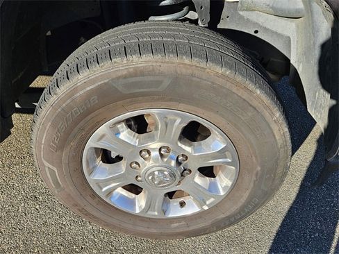 Used 2024 RAM 2500 Big Horn image 17