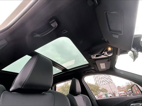 Used 2025 BMW X1 xDrive28i w/ Premium Package image 13