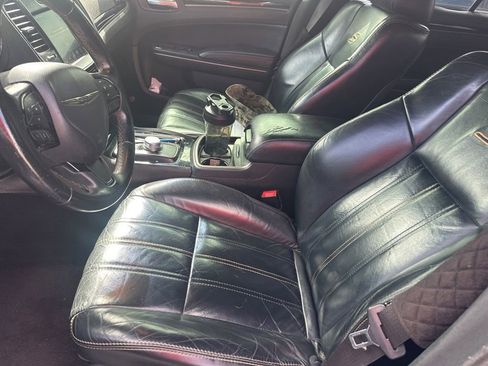 Used 2017 Chrysler 300 S RWD image 6