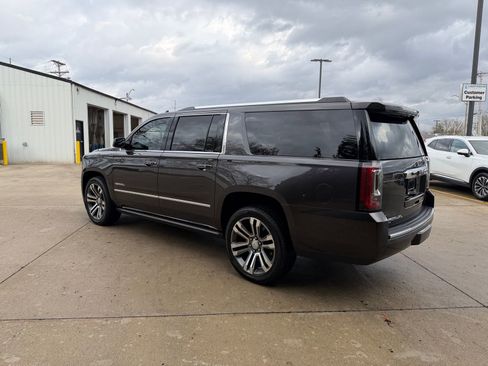 Used 2018 GMC Yukon XL Denali w/ Denali Ultimate Package AWD/4WD image 28