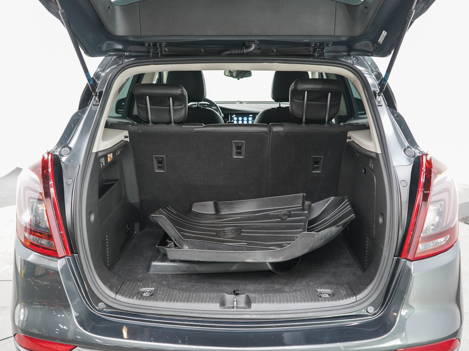 Used 2018 Buick Encore Preferred AWD/4WD image 16