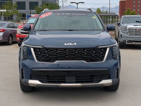 Certified 2024 Kia Sorento S w/ Panoramic Sunroof Package AWD/4WD image 8