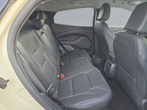 Certified 2025 Ford Mustang Mach-E Premium image 24