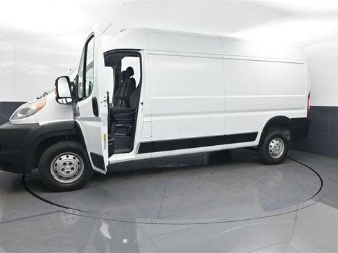 Used 2016 RAM ProMaster 2500 w/ Interior Convenience Group image 26