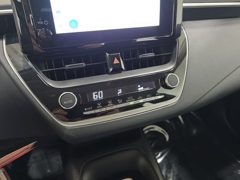 Certified 2025 Toyota Corolla LE FWD image 21
