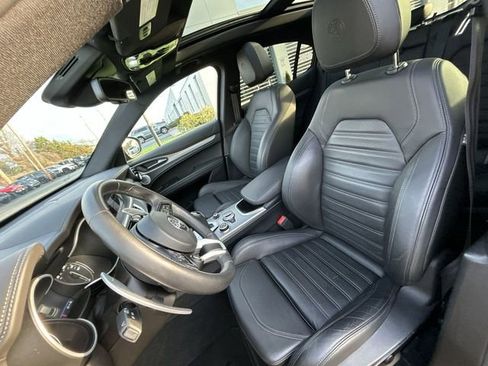 Used 2023 Alfa Romeo Stelvio Veloce image 15