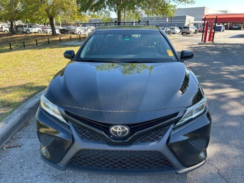 Used 2020 Toyota Camry SE image 8