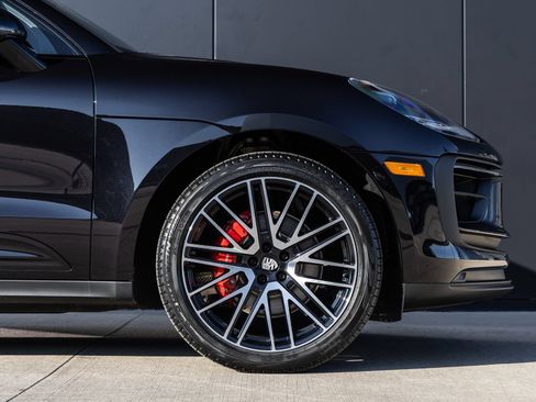 Certified 2026 Porsche Macan S AWD/4WD image 13