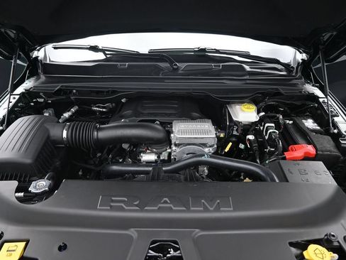 New 2026 RAM 1500 Big Horn AWD/4WD image 24