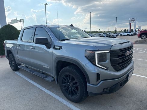 Used 2025 GMC Sierra 1500 Elevation w/ Preferred Package AWD/4WD image 3