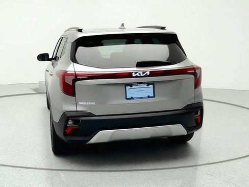 Certified 2024 Kia Seltos S FWD image 5