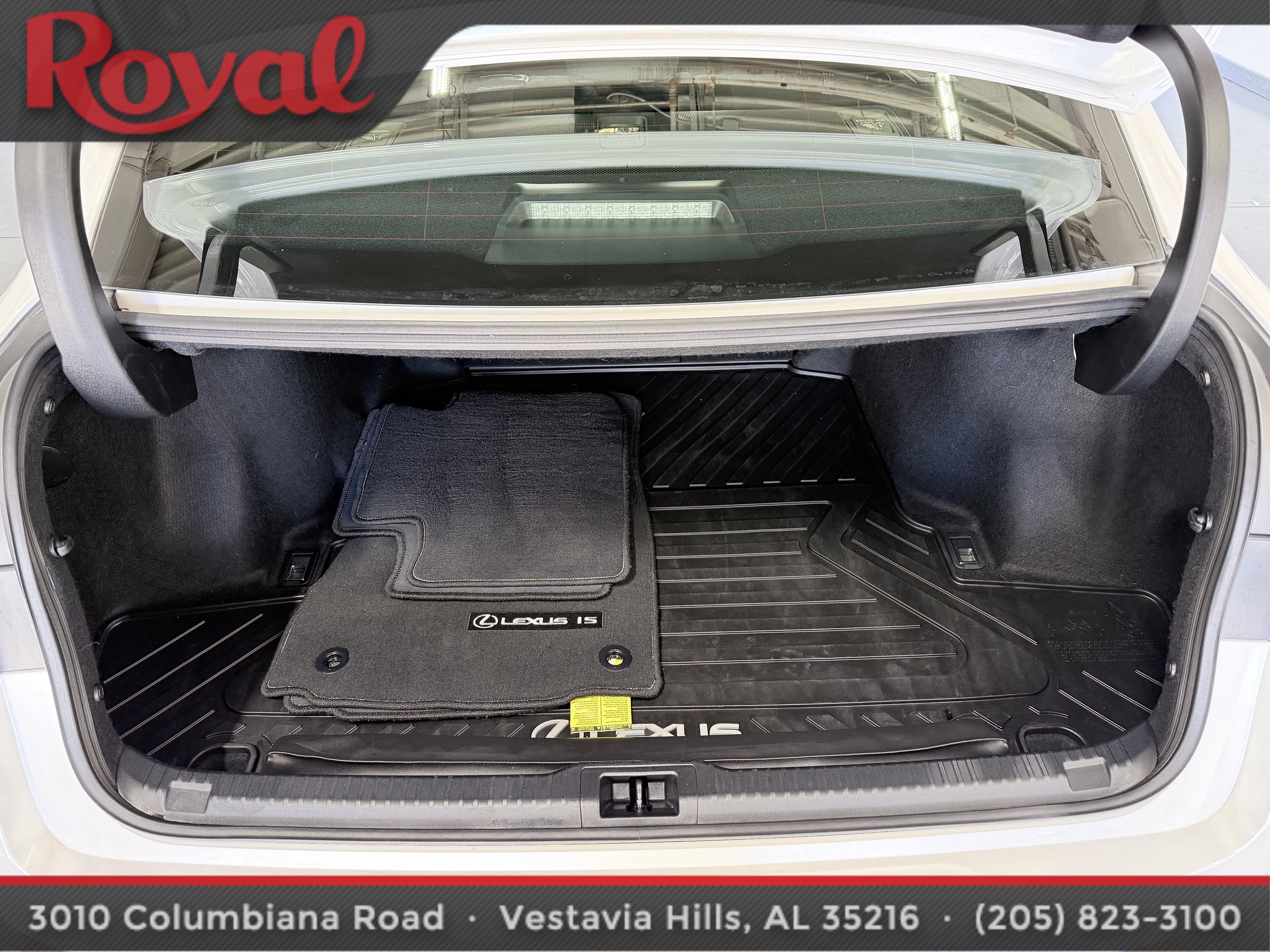 Used 2022 Lexus IS 300 AWD w/ Comfort Package image 7