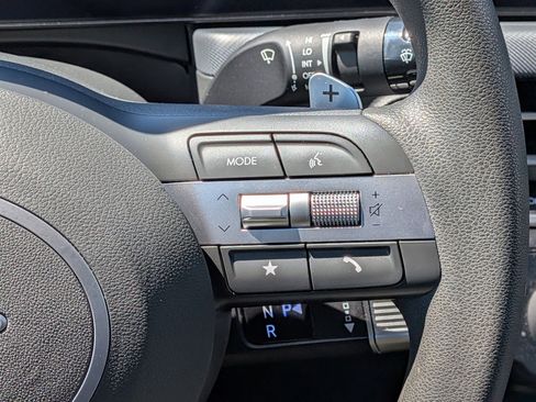 Used 2025 Hyundai Sonata SEL FWD image 19