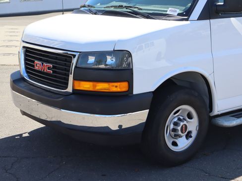 Used 2025 GMC Savana 2500 w/ Driver Convenience Package RWD image 7