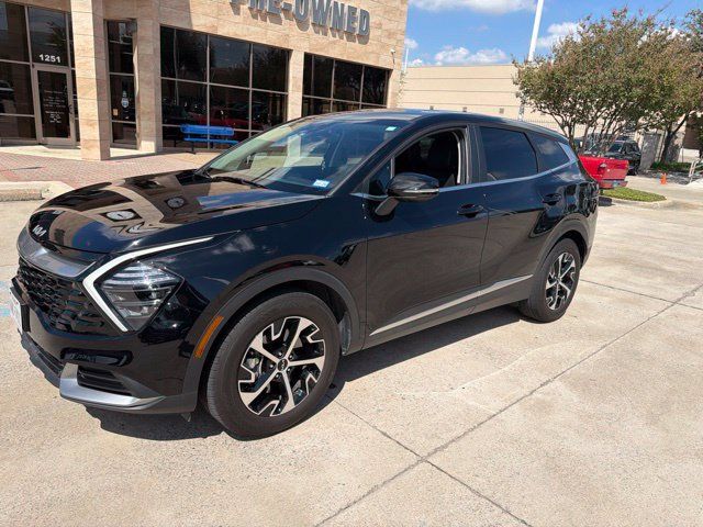 Certified 2025 Kia Sportage EX FWD image 2