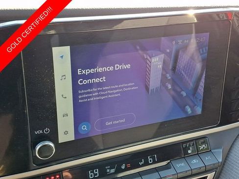 Certified 2025 Toyota Camry SE w/ Convenience Package image 16