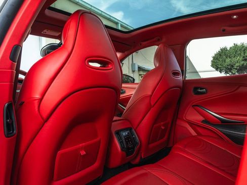 Used 2022 Aston Martin DBX image 20