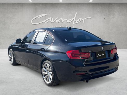 Used 2018 BMW 320i xDrive Sedan image 16