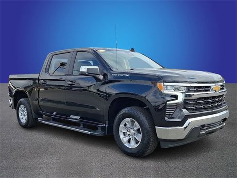 Used 2023 Chevrolet Silverado 1500 LT image 3