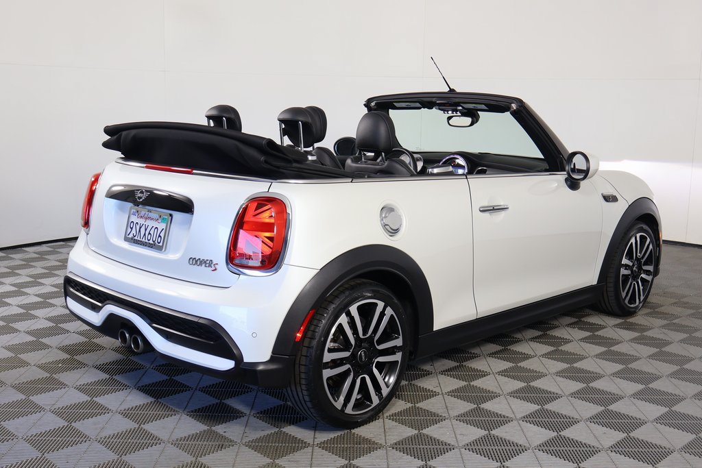 Certified 2024 MINI Cooper S FWD image 8