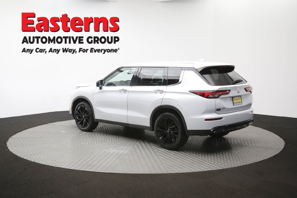 Used 2023 Mitsubishi Outlander SE Black Edition AWD/4WD image 65