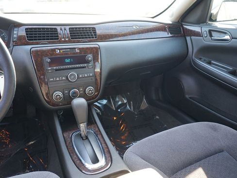 Used 2016 Chevrolet Impala Limited LS FWD image 21