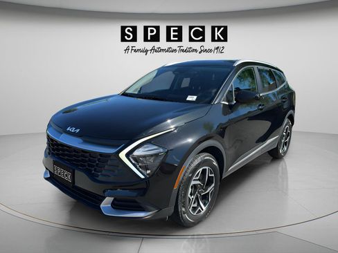 Used 2023 Kia Sportage LX AWD/4WD image 1