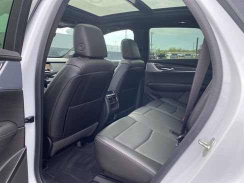 Used 2024 Cadillac XT5 Sportv w/ Technology Package AWD/4WD image 17