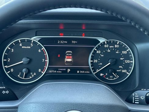 Used 2025 Nissan Rogue SV FWD image 18