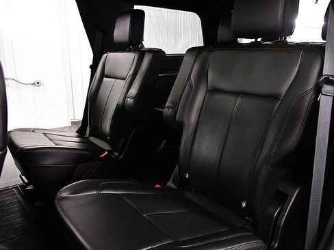 Used 2021 Ford Expedition XLT image 31