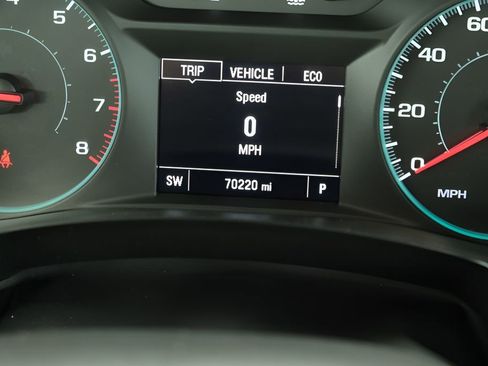 Used 2023 Chevrolet Traverse LS FWD image 10