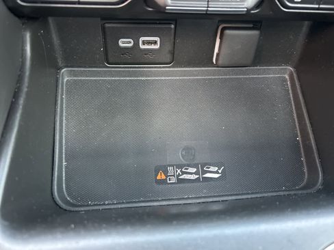 Used 2022 Chevrolet Tahoe Z71 w/ Luxury Package image 50